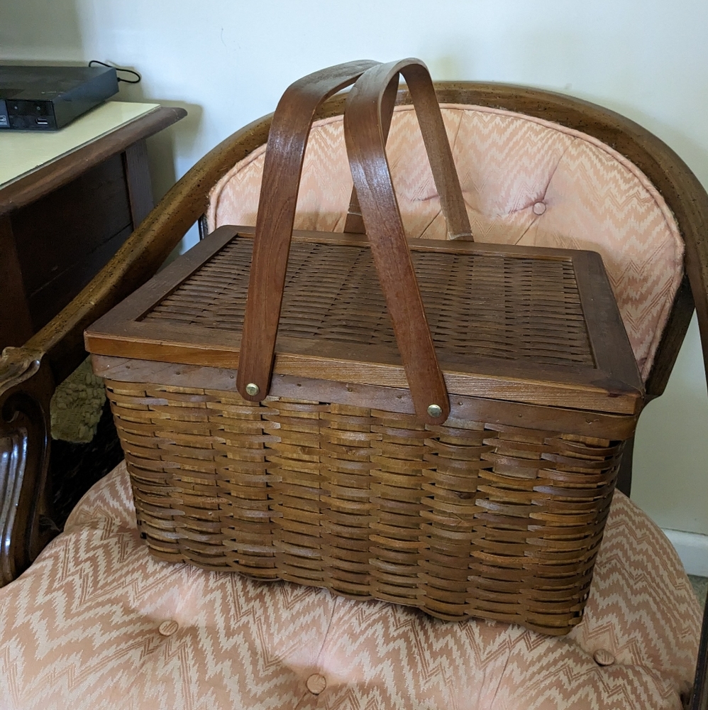 Large picnic basket